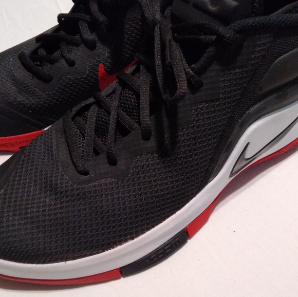 Labron James "Witness"  size 11 black and red basketball shoe - Picture 6 of 7